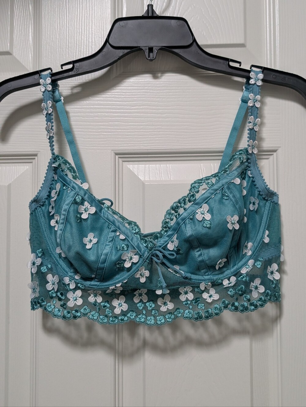 For Love & and Lemons Jade Daisy Floral Embroidered Bra Bralette 38B VS